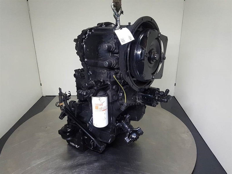 Komatsu WA320-ZF 4WG-160-4656054036-Transmission/Getriebe - Caja de cambios para Maquinaria de construcción: foto 2 Komatsu WA320-ZF 4WG-160-4656054036-Transmission/Getriebe - Caja de cambios para Maquinaria de construcción: foto 2