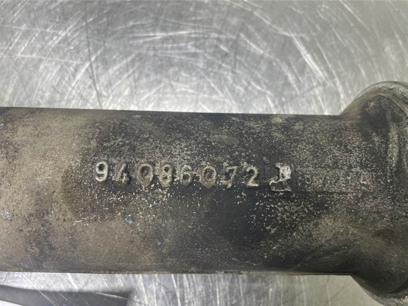 Liebherr LH24M-94086072-Pipe elbow/Rohrbogen/Leiding - Motor para Maquinaria de construcción: foto 4 Liebherr LH24M-94086072-Pipe elbow/Rohrbogen/Leiding - Motor para Maquinaria de construcción: foto 4