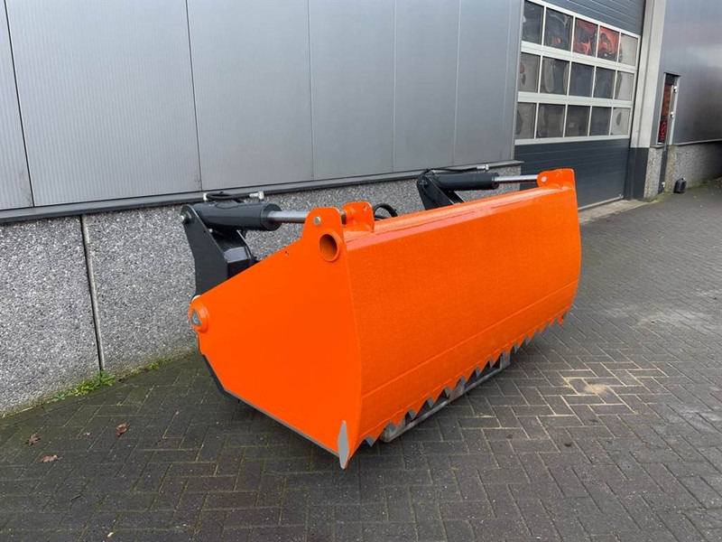 MAMMUT SC220M - Silage cutter/Silageschneider/Kuilhapper - Equipo para silos: foto 2 MAMMUT SC220M - Silage cutter/Silageschneider/Kuilhapper - Equipo para silos: foto 2