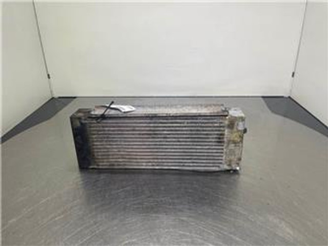 Manitou MT523 - Cooler/Kühler/Koeler - Motor para Maquinaria de construcción: foto 1 Manitou MT523 - Cooler/Kühler/Koeler - Motor para Maquinaria de construcción: foto 1