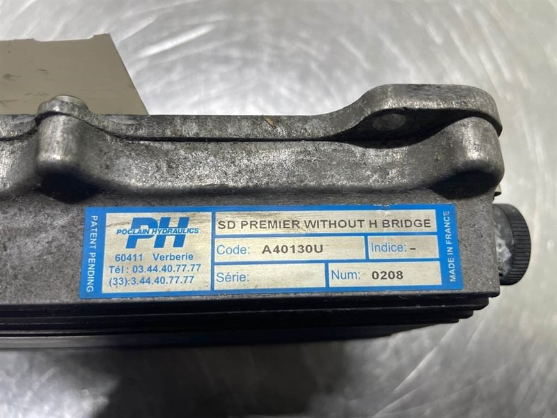 Poclain Smart Drive - ECU/Control box/Steuermodul - Sistema eléctrico para Maquinaria de construcción: foto 4 Poclain Smart Drive - ECU/Control box/Steuermodul - Sistema eléctrico para Maquinaria de construcción: foto 4