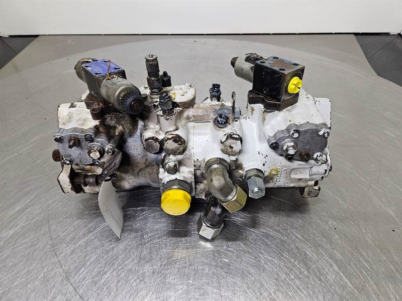 Sauer Sundstrand -7090202-Tandem pump/Fahrpumpe/Ri - Hidráulica para Maquinaria de construcción: foto 1 Sauer Sundstrand -7090202-Tandem pump/Fahrpumpe/Ri - Hidráulica para Maquinaria de construcción: foto 1