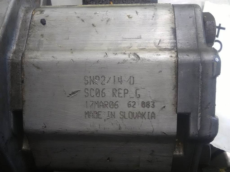 Sauer Sundstrand SNP2/14DSC06REPG - Gearpump - Hidráulica: foto 3 Sauer Sundstrand SNP2/14DSC06REPG - Gearpump - Hidráulica: foto 3