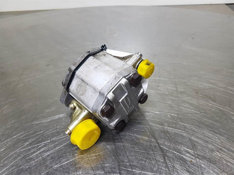 Sauer Sundstrand TKP4-26/11DSC06RE01G/6B - Gearpum - Hidráulica para Maquinaria de construcción: foto 3 Sauer Sundstrand TKP4-26/11DSC06RE01G/6B - Gearpum - Hidráulica para Maquinaria de construcción: foto 3