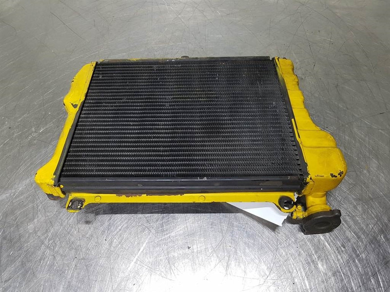 Volkswagen 477121251A-Cooler/Kühler/Koeler - Motor y piezas para Maquinaria de construcción: foto 3 Volkswagen 477121251A-Cooler/Kühler/Koeler - Motor y piezas para Maquinaria de construcción: foto 3