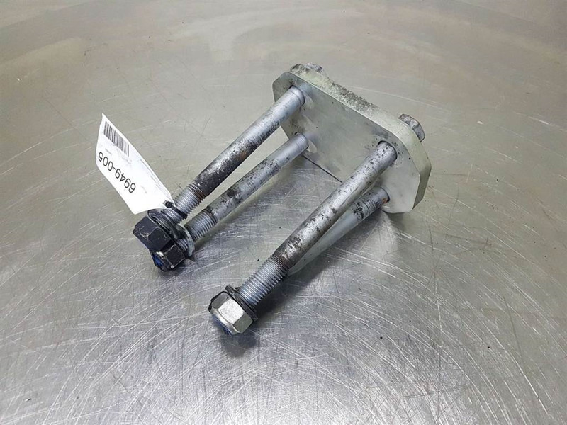 Yanmar V70-6435611004-Axle mounting/Achsbefestigung - Bastidor/ Chasis para Maquinaria de construcción: foto 1 Yanmar V70-6435611004-Axle mounting/Achsbefestigung - Bastidor/ Chasis para Maquinaria de construcción: foto 1