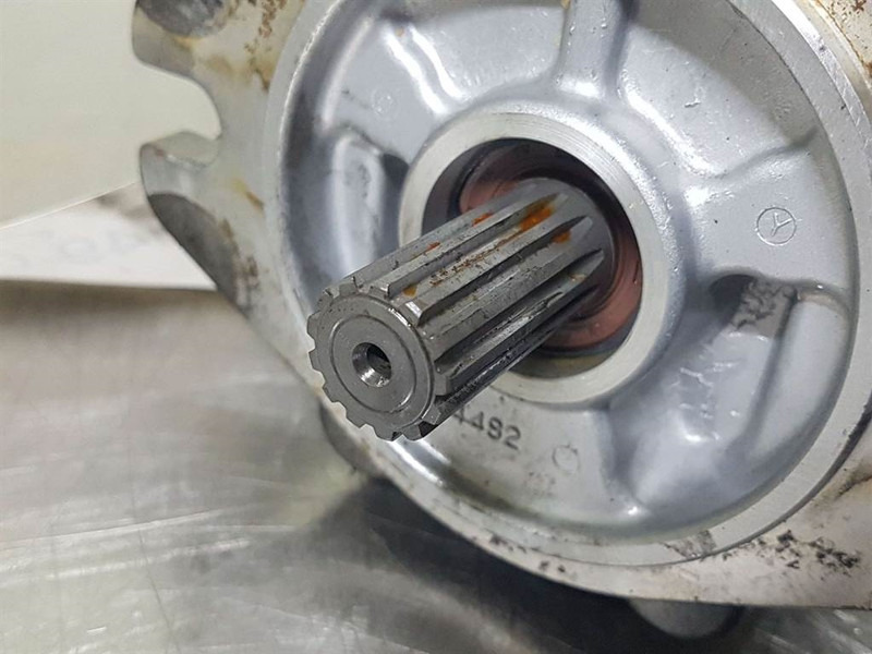 Yanmar V70 Speeder - Gearpump/Zahnradpumpe/Tandwielpomp - Hidráulica para Maquinaria de construcción: foto 4 Yanmar V70 Speeder - Gearpump/Zahnradpumpe/Tandwielpomp - Hidráulica para Maquinaria de construcción: foto 4