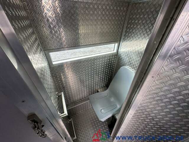Mercedes-Benz Setra Gefangentransporter 15 Zellen-29 Gefangene - Camión: foto 3 Mercedes-Benz Setra Gefangentransporter 15 Zellen-29 Gefangene - Camión: foto 3