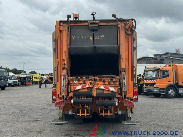 MAN TGS 35.360 8x2 Zoeller 29m³ Medium Schüttung 1.3 - Camión de basura: foto 3 MAN TGS 35.360 8x2 Zoeller 29m³ Medium Schüttung 1.3 - Camión de basura: foto 3