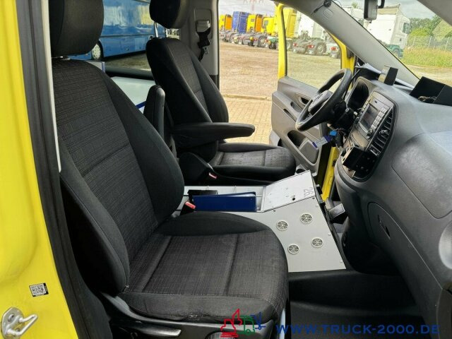 Mercedes-Benz Vito119 CDI 4x4 Notarzt Rettung Ambulance Klima - Ambulancia: foto 2 Mercedes-Benz Vito119 CDI 4x4 Notarzt Rettung Ambulance Klima - Ambulancia: foto 2