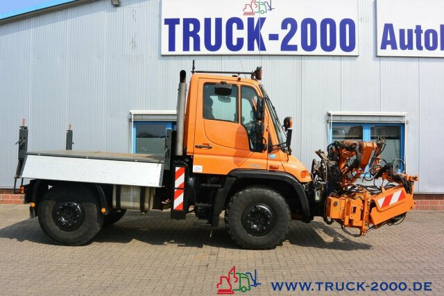 Unimog U 400 4 x 4 Mulag Teleskopausleger + Zapfwelle - Camión caja abierta, Vehículo municipal: foto 4 Unimog U 400 4 x 4 Mulag Teleskopausleger + Zapfwelle - Camión caja abierta, Vehículo municipal: foto 4