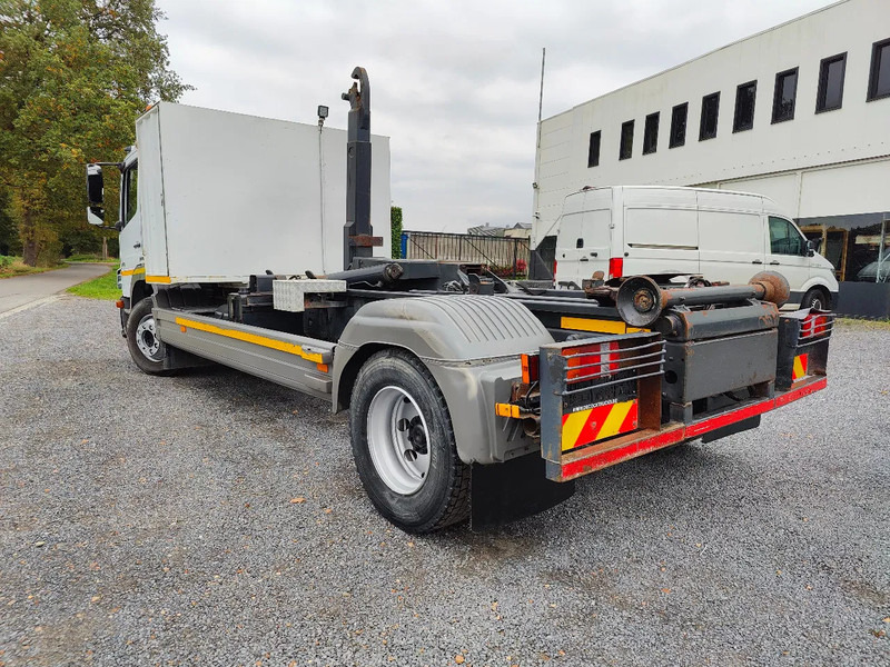 Mercedes-Benz Atego 1218 Containersystem / Hooklift Hyvalift - Camión multibasculante: foto 4 Mercedes-Benz Atego 1218 Containersystem / Hooklift Hyvalift - Camión multibasculante: foto 4