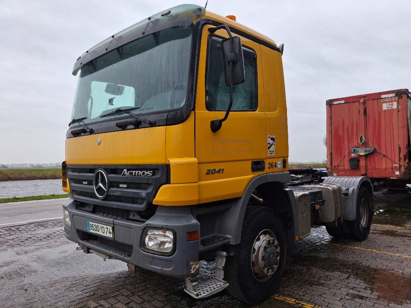 Mercedes-Benz ACTROS 2041 AS 4x4 - Cabeza tractora: foto 1 Mercedes-Benz ACTROS 2041 AS 4x4 - Cabeza tractora: foto 1