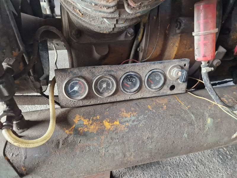 Motor y piezas Deutz F2L912: foto 8