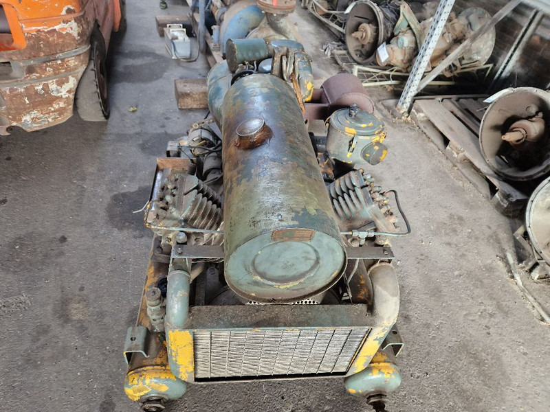 Motor y piezas Deutz F2L912: foto 9