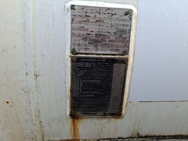 Renault PREMIUM 270 GAS / LPG - Camión cisterna: foto 2 Renault PREMIUM 270 GAS / LPG - Camión cisterna: foto 2