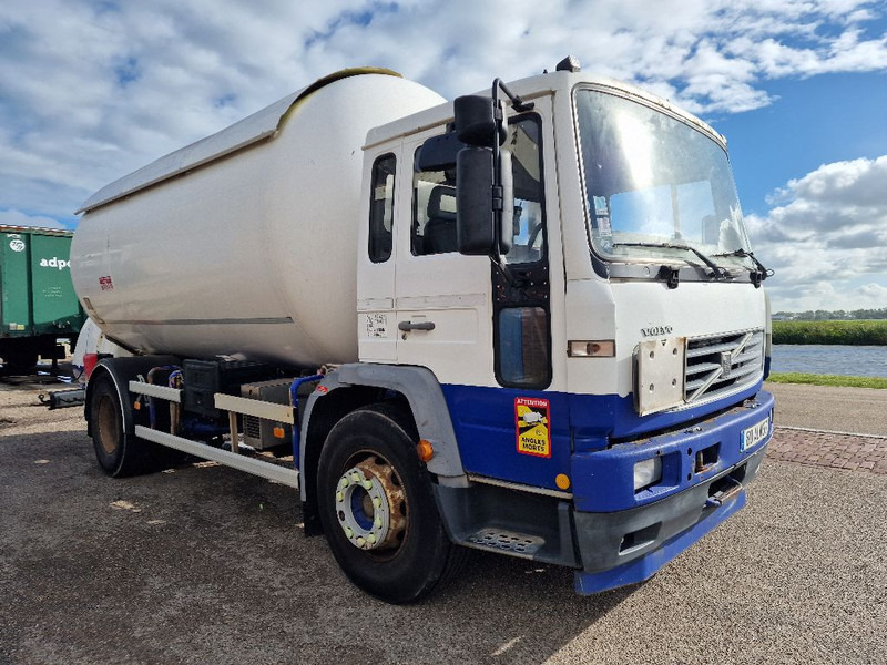 Volvo FL 250 GAS / LPG - Camión cisterna: foto 2 Volvo FL 250 GAS / LPG - Camión cisterna: foto 2