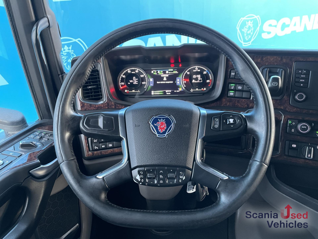 Cabeza tractora SCANIA R 410 A4x2NA DIFF-L RETARDER LED SMART 2: foto 6