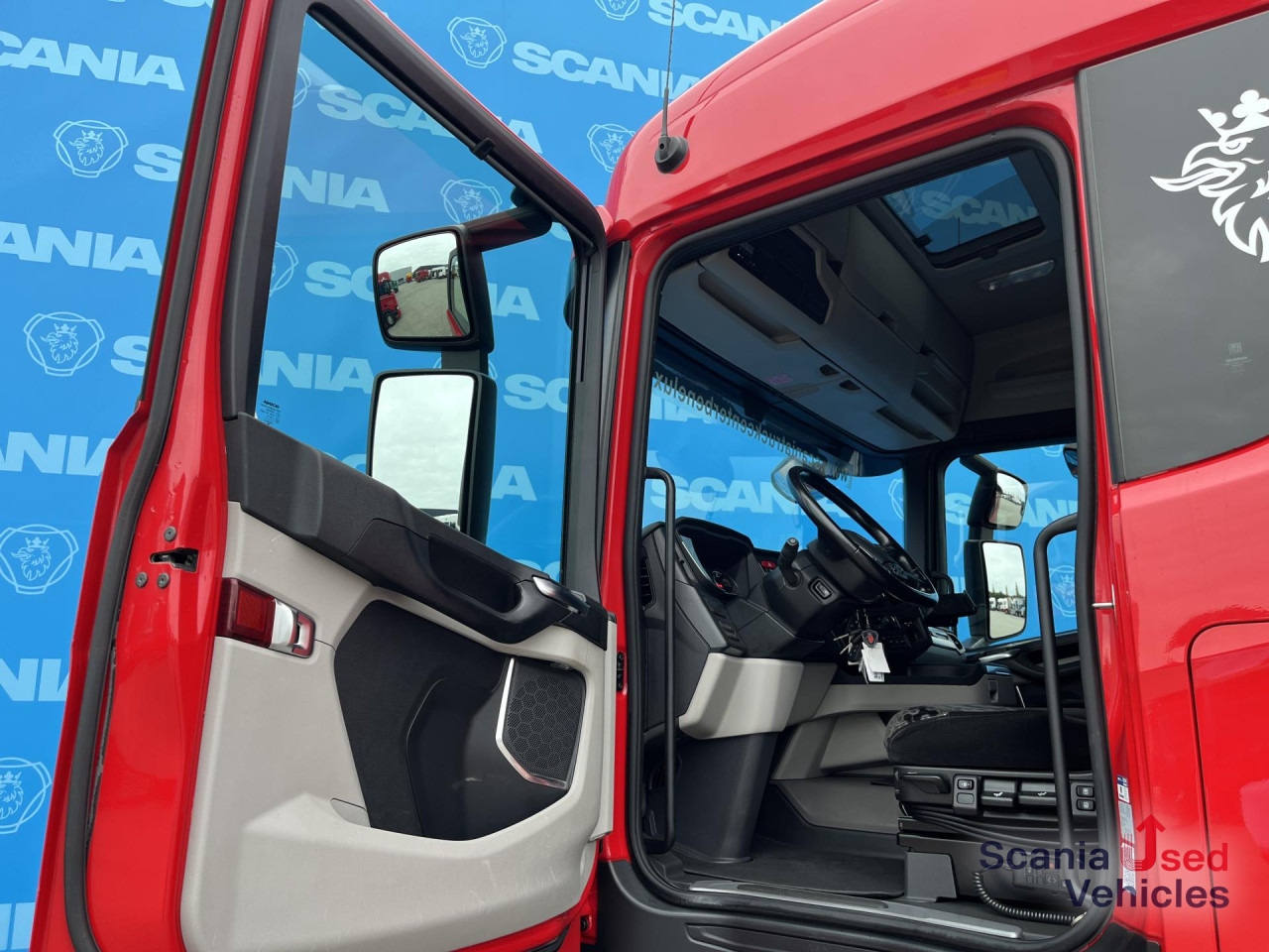 Leasing de SCANIA R 410 A4x2NA RETARDER LED NAVI SCANIA R 410 A4x2NA RETARDER LED NAVI: foto 15