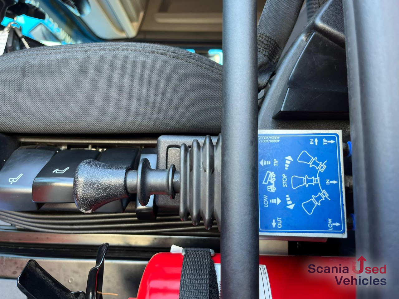 SCANIA R 450 A4x2NA RETARDER 8T DIFF-L HYDRO LOW MILEAGE - Cabeza tractora: foto 2 SCANIA R 450 A4x2NA RETARDER 8T DIFF-L HYDRO LOW MILEAGE - Cabeza tractora: foto 2