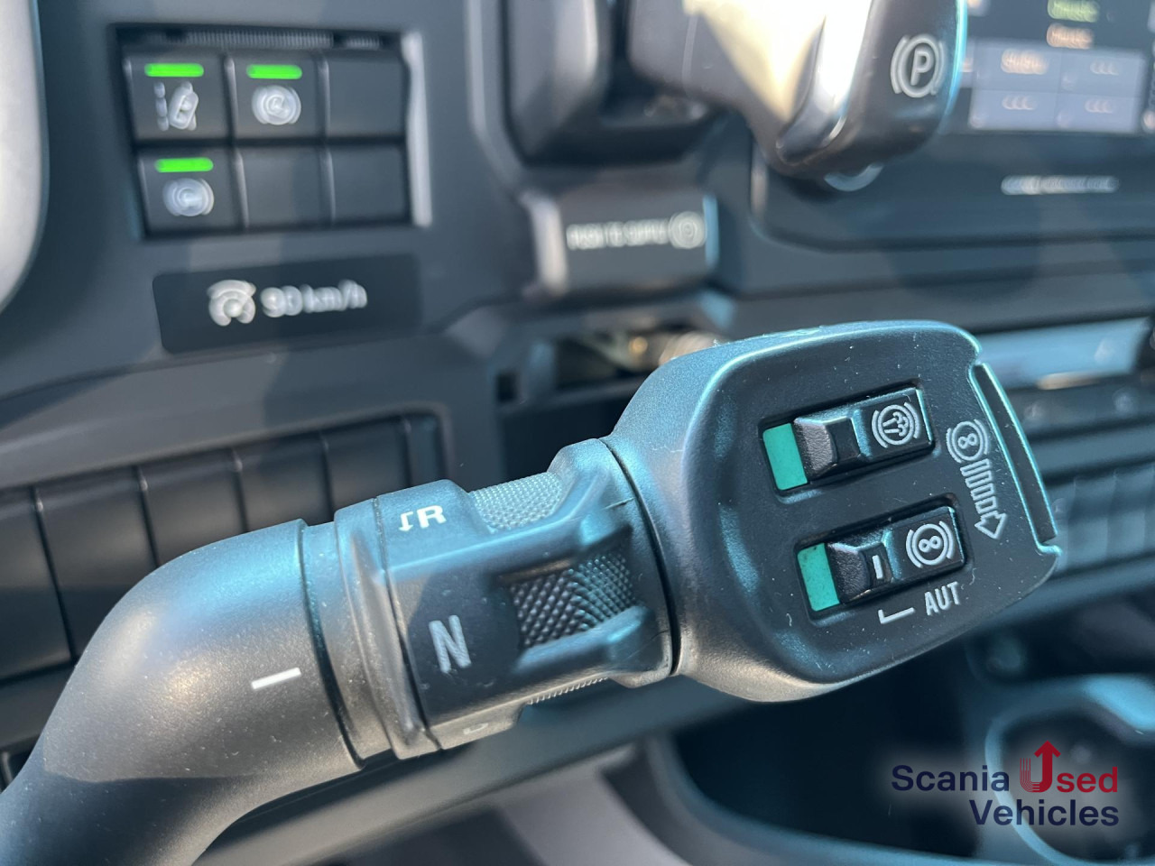 SCANIA R 450 A4x2NA RETARDER 8T DIFF-L SMART2 - Cabeza tractora: foto 4 SCANIA R 450 A4x2NA RETARDER 8T DIFF-L SMART2 - Cabeza tractora: foto 4