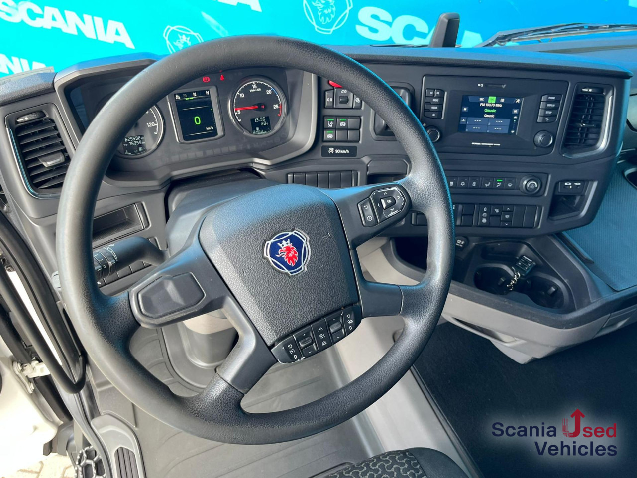 SCANIA R 450 A4x2NA RETARDER DIFF-L P-AIRCO PTOV - Cabeza tractora: foto 2 SCANIA R 450 A4x2NA RETARDER DIFF-L P-AIRCO PTOV - Cabeza tractora: foto 2