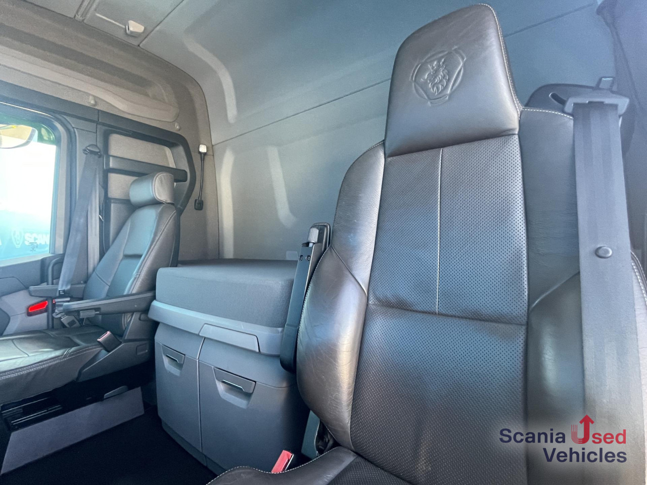 SCANIA S 410 A6x2/4LB RETARDER LED NAVI FULL AIR ACC - Cabeza tractora: foto 4 SCANIA S 410 A6x2/4LB RETARDER LED NAVI FULL AIR ACC - Cabeza tractora: foto 4