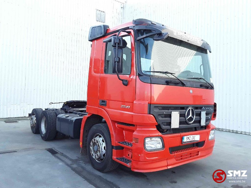 Mercedes-Benz Actros 2541 EPS 384 km - Cabeza tractora: foto 1 Mercedes-Benz Actros 2541 EPS 384 km - Cabeza tractora: foto 1