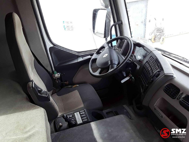 Cabeza tractora Renault Kerax 450 lames intarder hydraulic 443'km: foto 6 Cabeza tractora Renault Kerax 450 lames intarder hydraulic 443'km: foto 6