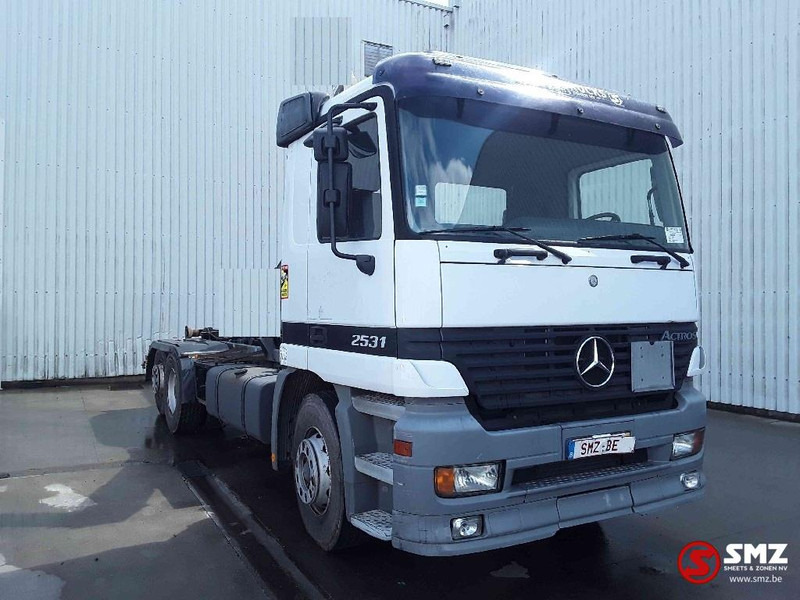 Mercedes-Benz Actros 2531 francais - Camión chasis: foto 1 Mercedes-Benz Actros 2531 francais - Camión chasis: foto 1