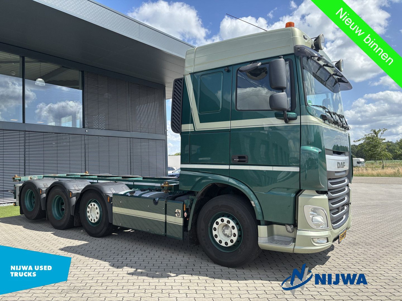 DAF XF 460 8x2 20ft container systeem - Camión multibasculante: foto 2 DAF XF 460 8x2 20ft container systeem - Camión multibasculante: foto 2
