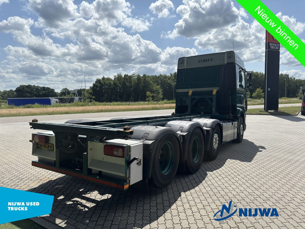 DAF XF 460 8x2 20ft container systeem - Camión multibasculante: foto 3 DAF XF 460 8x2 20ft container systeem - Camión multibasculante: foto 3