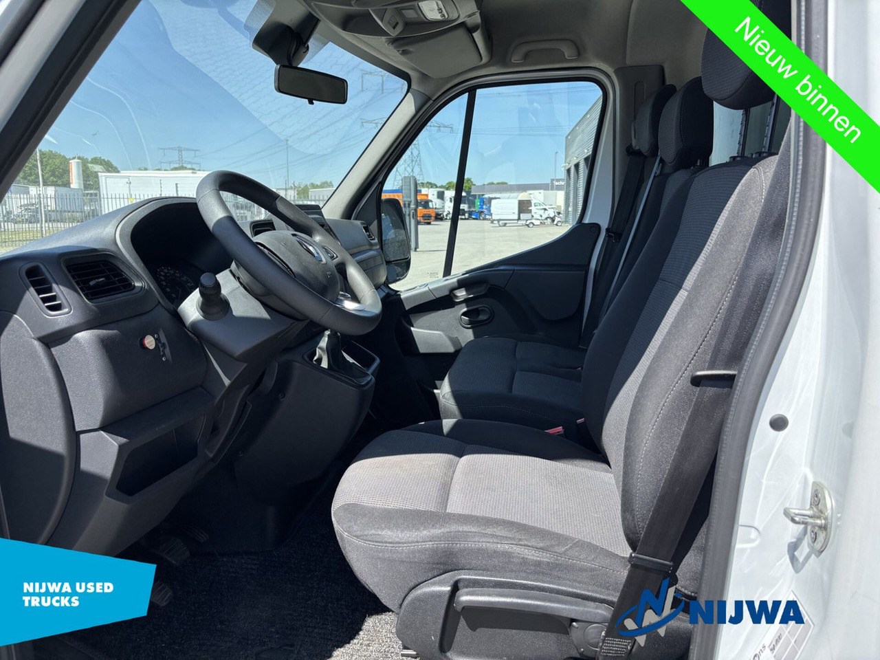 Renault Master T35 145 Laadklep + Airco - Camión chasis: foto 5 Renault Master T35 145 Laadklep + Airco - Camión chasis: foto 5