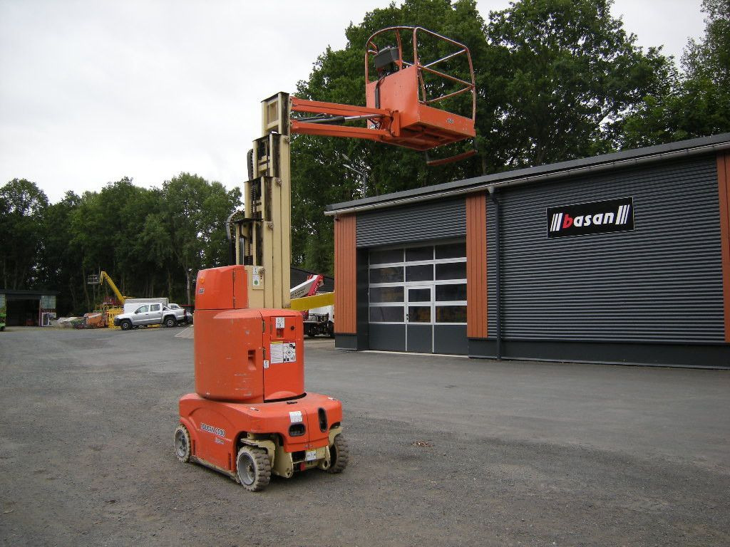 JLG Arbeitsbühne, JLG Toucan 1010, AH 10m - Camión con plataforma elevadora: foto 1 JLG Arbeitsbühne, JLG Toucan 1010, AH 10m - Camión con plataforma elevadora: foto 1