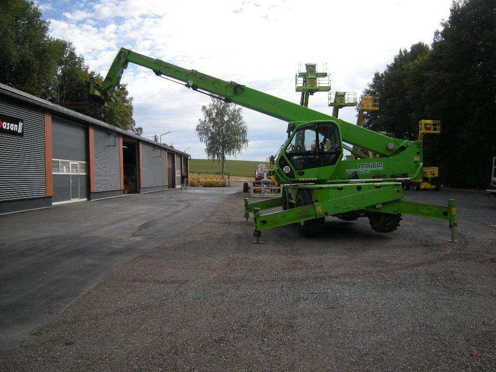 Merlo RT 4025 Roto 45.21 MCSS - Manipulador telescópico: foto 5 Merlo RT 4025 Roto 45.21 MCSS - Manipulador telescópico: foto 5