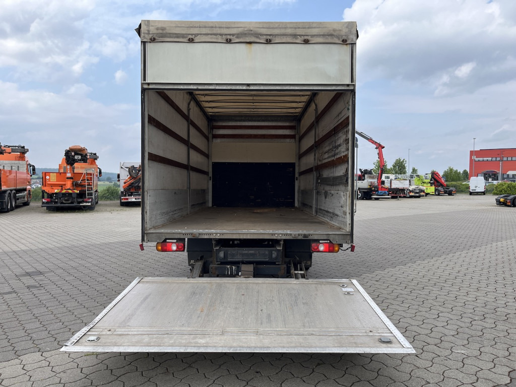 FUSO Canter 7C18 4x2 Ladebordwand - Furgoneta con lona: foto 3 FUSO Canter 7C18 4x2 Ladebordwand - Furgoneta con lona: foto 3
