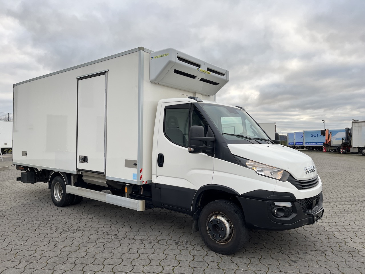 Furgoneta frigorifica Iveco 70C18 Daily  Tiefkühlkoffer mit Ladebordwand: foto 12