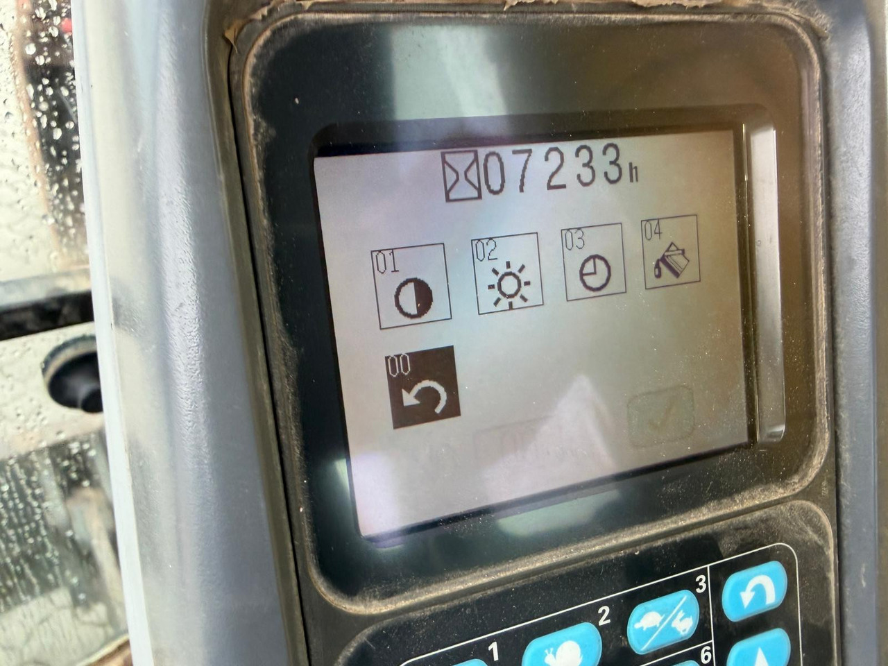 Komatsu PW 180 - 7 - Excavadora de ruedas: foto 2 Komatsu PW 180 - 7 - Excavadora de ruedas: foto 2