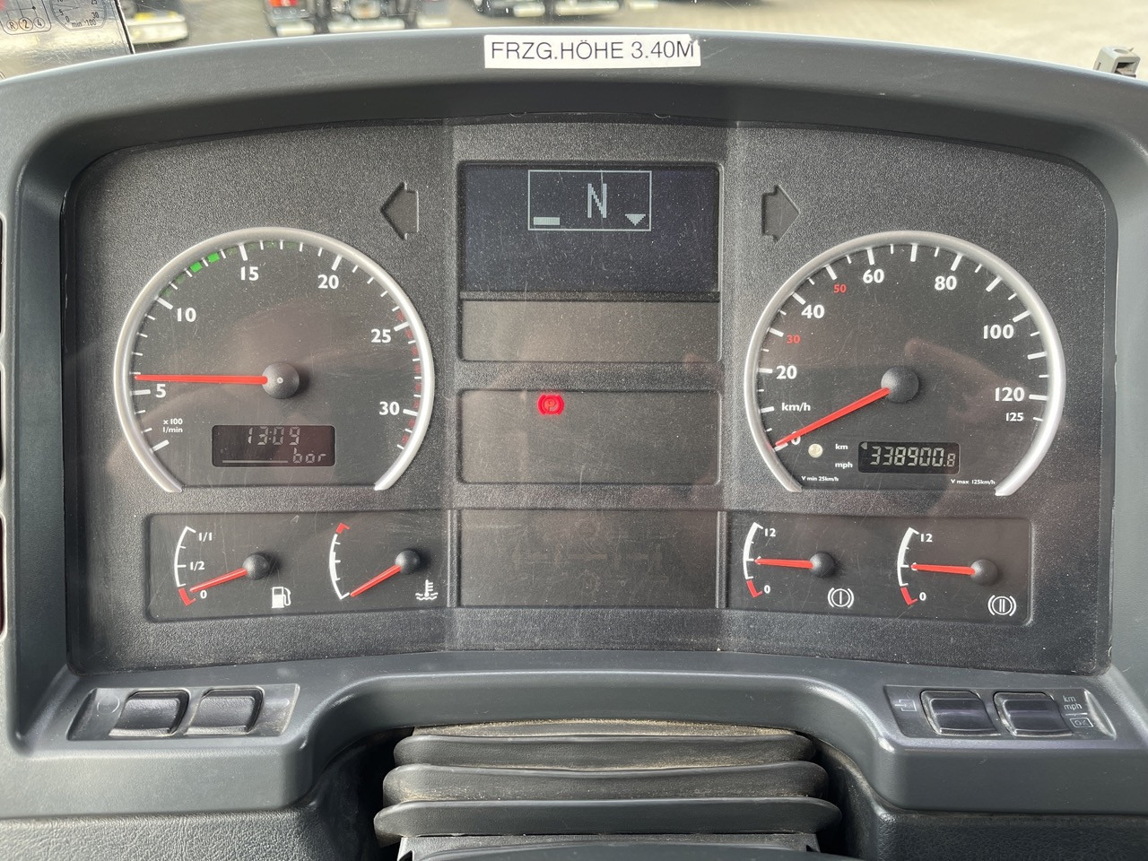 Camión volquete MAN 35.430 8x4    Intarder   Analog Tacho   Bordmatik: foto 11