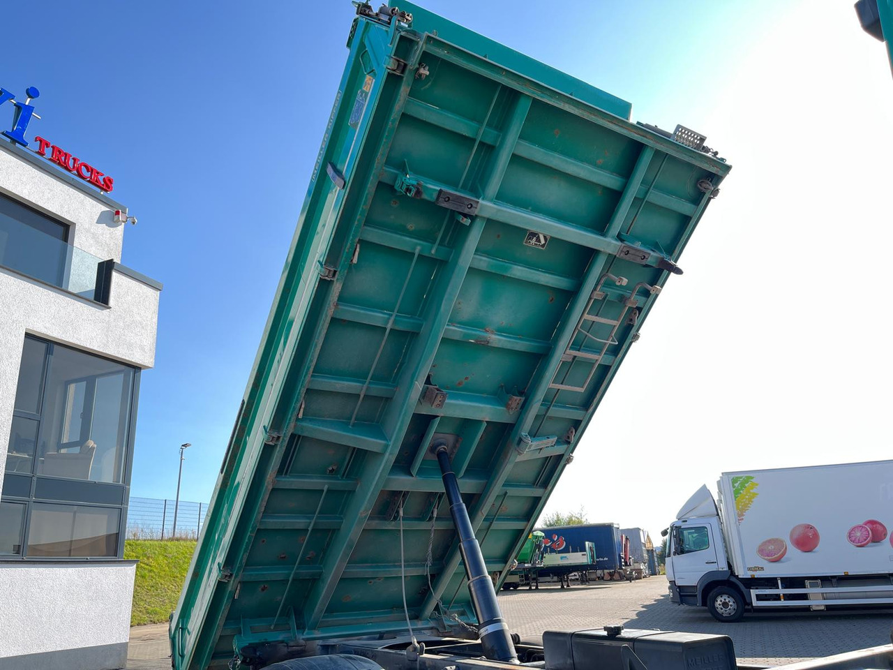 MAN TGS 18.460 4X4 H BL Kipper - Camión volquete: foto 2 MAN TGS 18.460 4X4 H BL Kipper - Camión volquete: foto 2