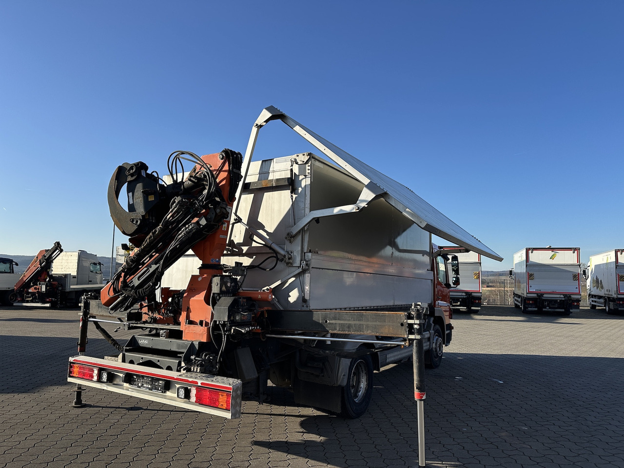 Mercedes-Benz Atego 1529 4x2 Atlas 57.3-A2 Kadaverkipper - Camión grúa, Camión volquete: foto 2 Mercedes-Benz Atego 1529 4x2 Atlas 57.3-A2 Kadaverkipper - Camión grúa, Camión volquete: foto 2