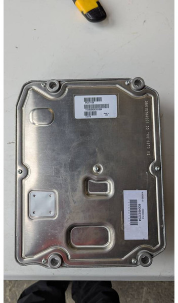 Komatsu CONTROLLER ASS' 600-492-2204 - Sistema eléctrico para Maquinaria de construcción: foto 2 Komatsu CONTROLLER ASS' 600-492-2204 - Sistema eléctrico para Maquinaria de construcción: foto 2