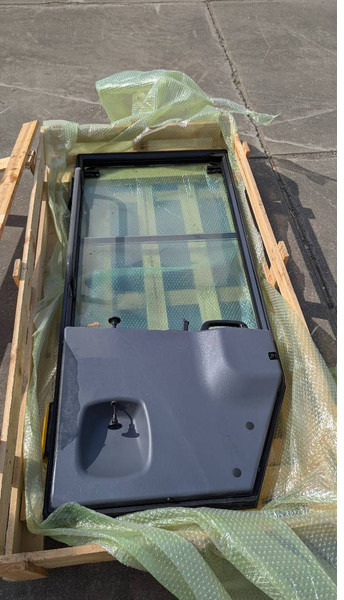 Komatsu WA100-5 DOOR ASSY 417-926-3106 - Cabina e interior para Maquinaria de construcción: foto 1 Komatsu WA100-5 DOOR ASSY 417-926-3106 - Cabina e interior para Maquinaria de construcción: foto 1