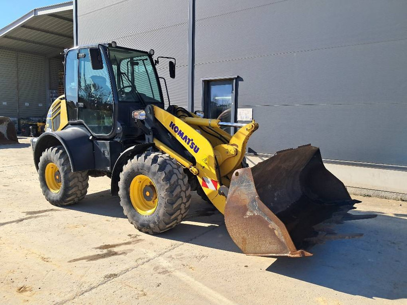Komatsu WA100M-8 - Cargadora de ruedas: foto 1 Komatsu WA100M-8 - Cargadora de ruedas: foto 1