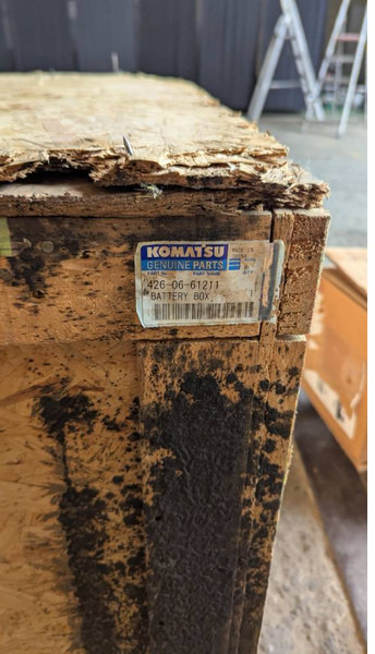 Komatsu WA600-8 BATTERY BOX 426-06-61211 - Bastidor/ Chasis para Maquinaria de construcción: foto 3 Komatsu WA600-8 BATTERY BOX 426-06-61211 - Bastidor/ Chasis para Maquinaria de construcción: foto 3