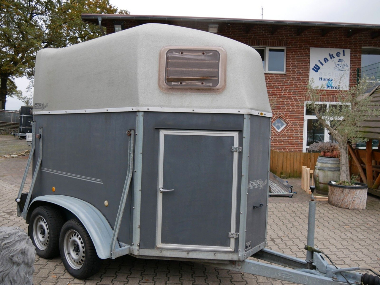 Böckmann Duo Esprit mit Sattelkammer - Remolque transporte de ganado: foto 2 Böckmann Duo Esprit mit Sattelkammer - Remolque transporte de ganado: foto 2