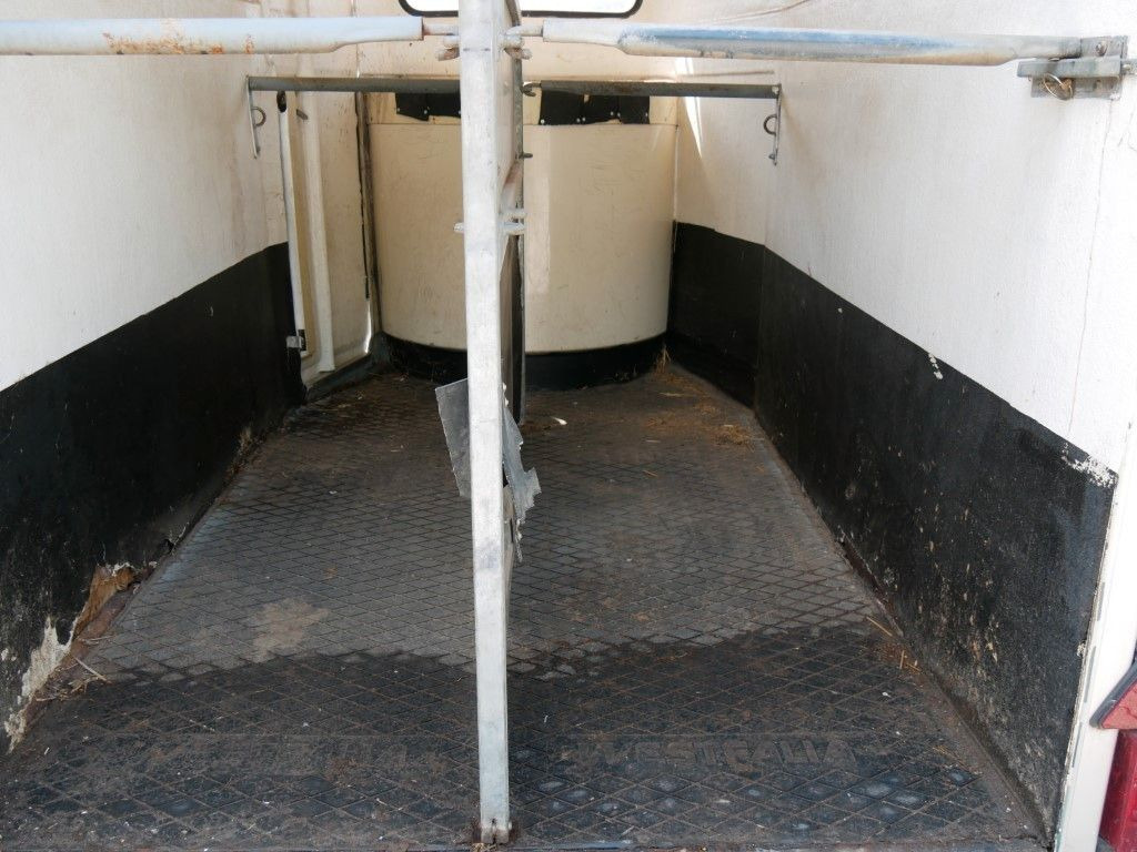 Westfalia Vollpoly 2 Pferde mit Sattelkammer - Remolque para caballos: foto 4 Westfalia Vollpoly 2 Pferde mit Sattelkammer - Remolque para caballos: foto 4