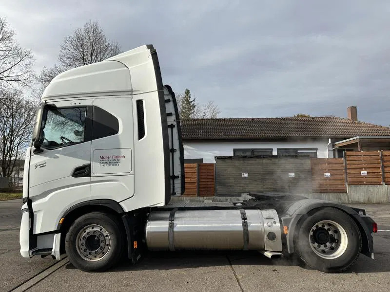 Iveco Stralis S-Way*460*LNG*Retarder*2 Tanks - Cabeza tractora: foto 2 Iveco Stralis S-Way*460*LNG*Retarder*2 Tanks - Cabeza tractora: foto 2