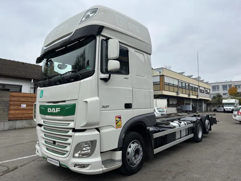 DAF XF 106 450 SSC 6X2* 4 St.! *Jumbo*E6D*Multi*VANTEC - Camión portacontenedore/ Intercambiable: foto 1 DAF XF 106 450 SSC 6X2* 4 St.! *Jumbo*E6D*Multi*VANTEC - Camión portacontenedore/ Intercambiable: foto 1