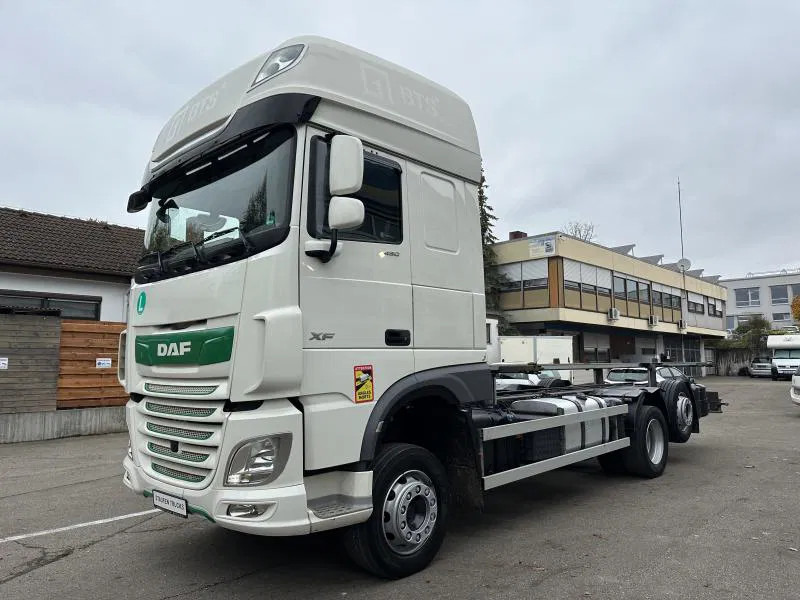 Camión portacontenedore/ Intercambiable DAF XF 106 450 SSC 6X2* 4 St.! *Jumbo*E6D*Multi*VANTEC: foto 12